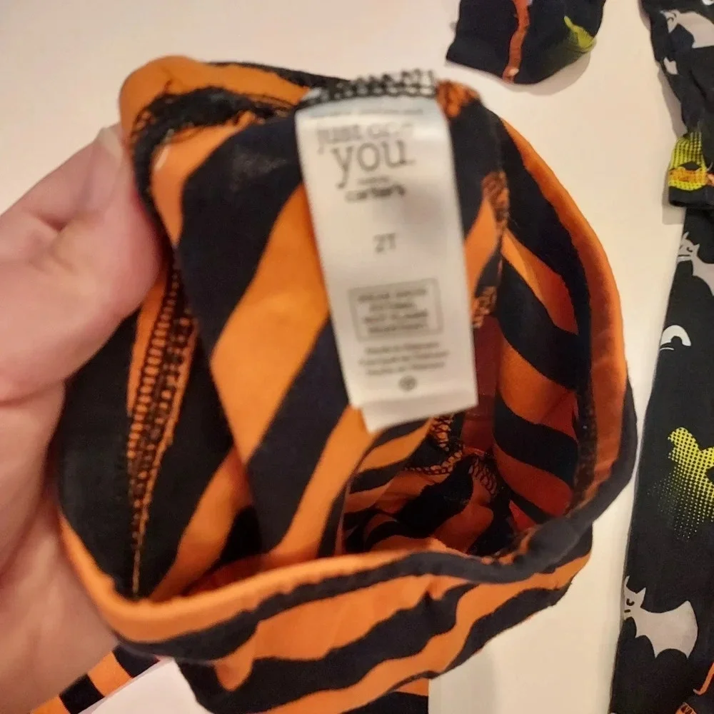 Lot of 2 Two Just One You by Carter's Halloween Pajama Sets in Size 2T